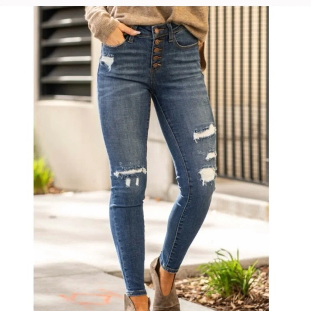 Judy Blue Mid Rise Medium Wash Skinny Jeans with Thermal Patch Insert size 18W